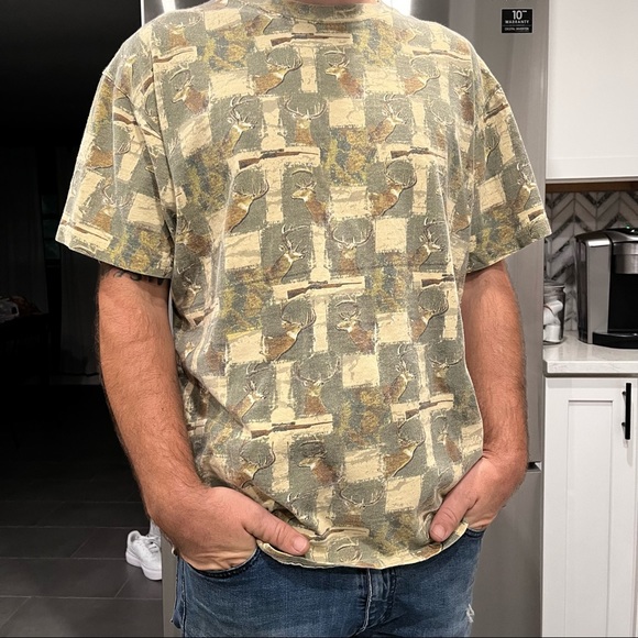 quality classics Other - Vintage Deer and Rifle Hunting T-Shirt. Mens Size Large